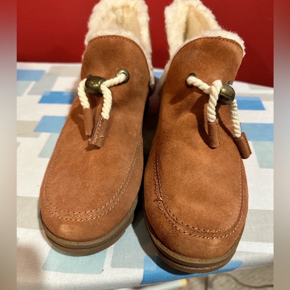 New!! Muk Luk brand. Ankle boots. Size 8.5